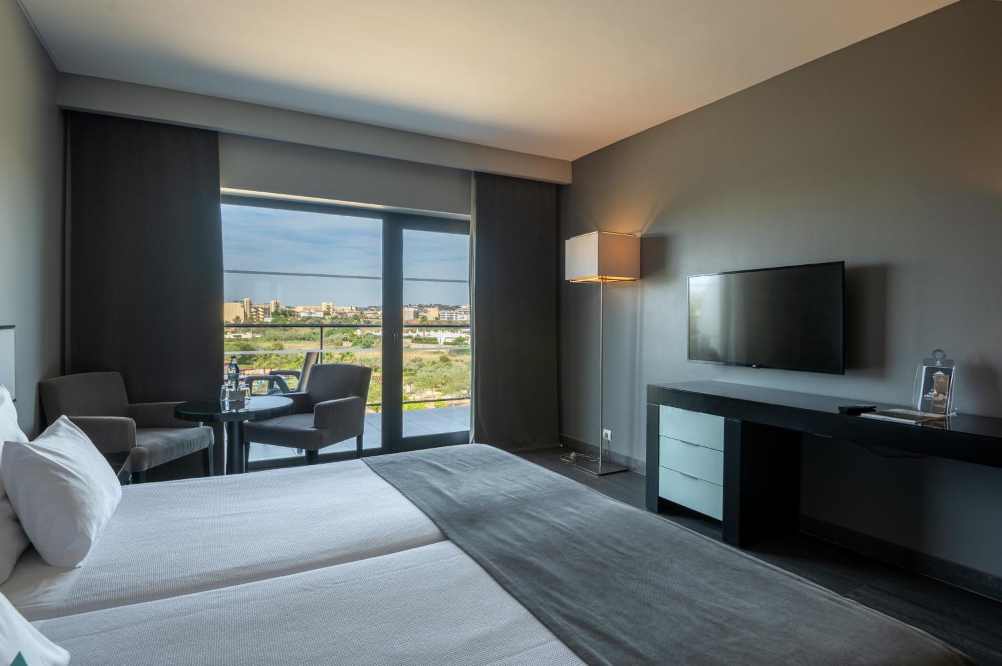 Gale Hotel 4*